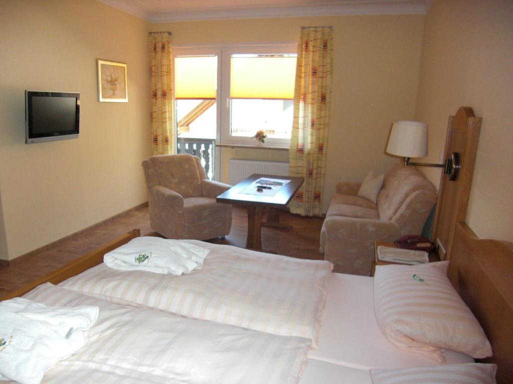 Wald-Hotel Heppe Dammbach Phòng bức ảnh