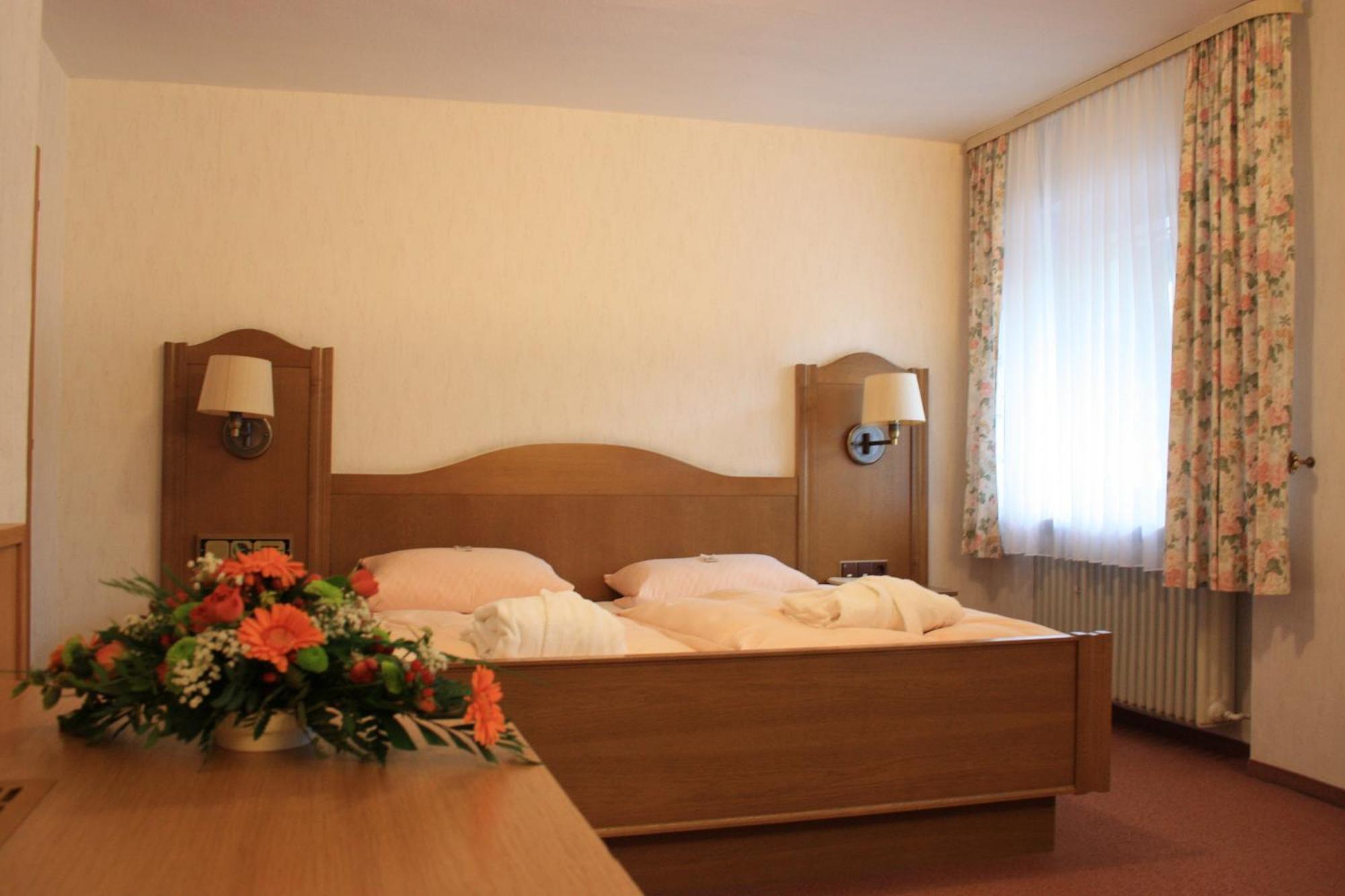 Wald-Hotel Heppe Dammbach Ngoại thất bức ảnh