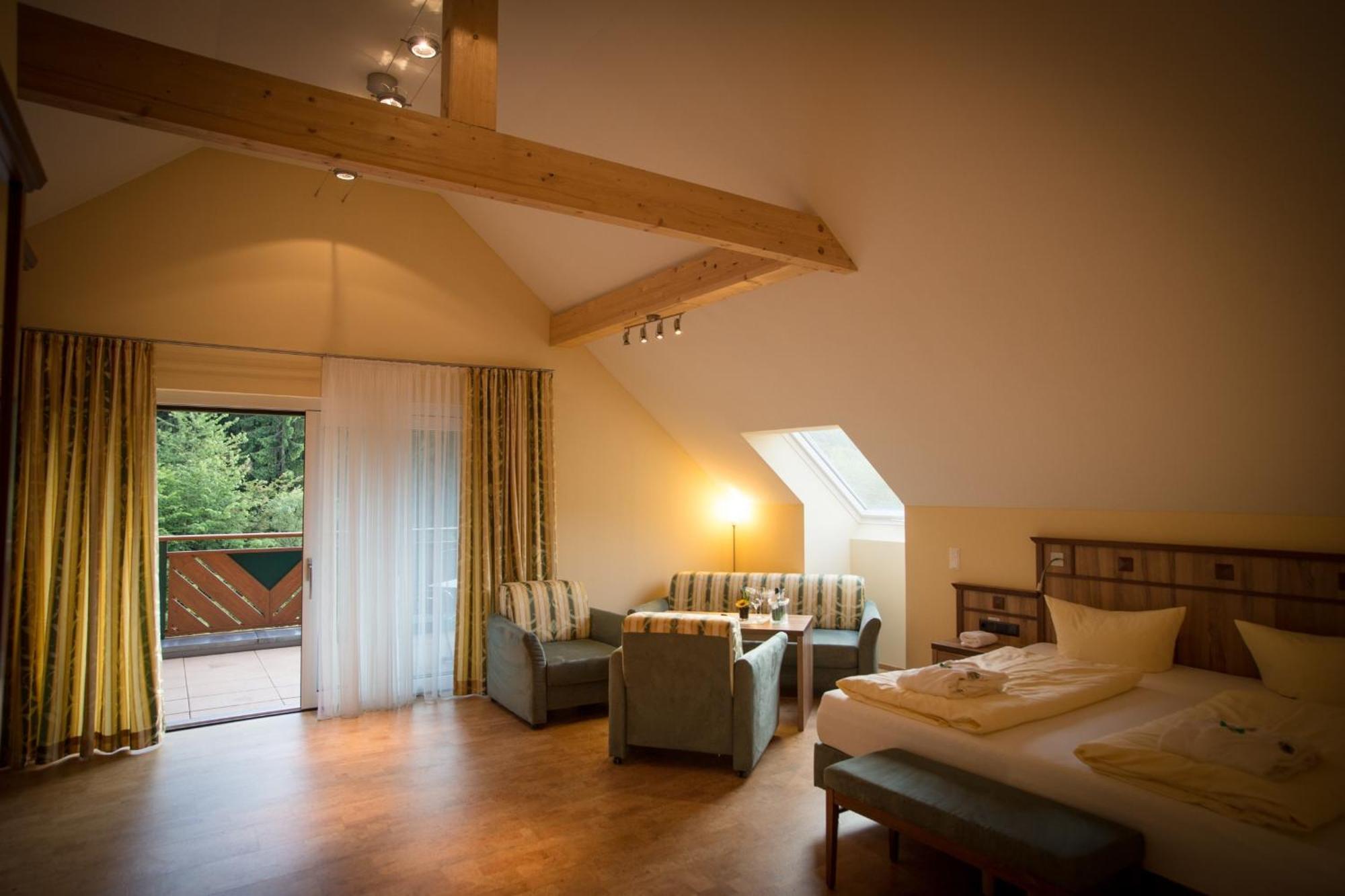 Wald-Hotel Heppe Dammbach Phòng bức ảnh